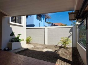 SE RENTA PRECIOSA CASA EN JARDINES DEL VALLE SPS