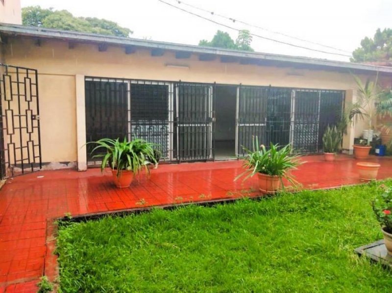 VENTA DE CASA EN LA RUBÉN DARÍO